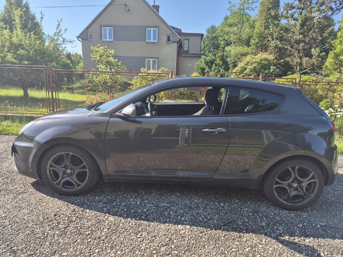 2017 Alfa Romeo MITO - 5