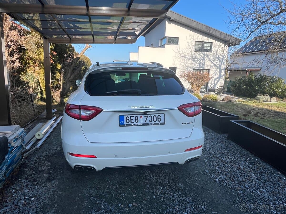 2017 Maserati LEVANTE - 5