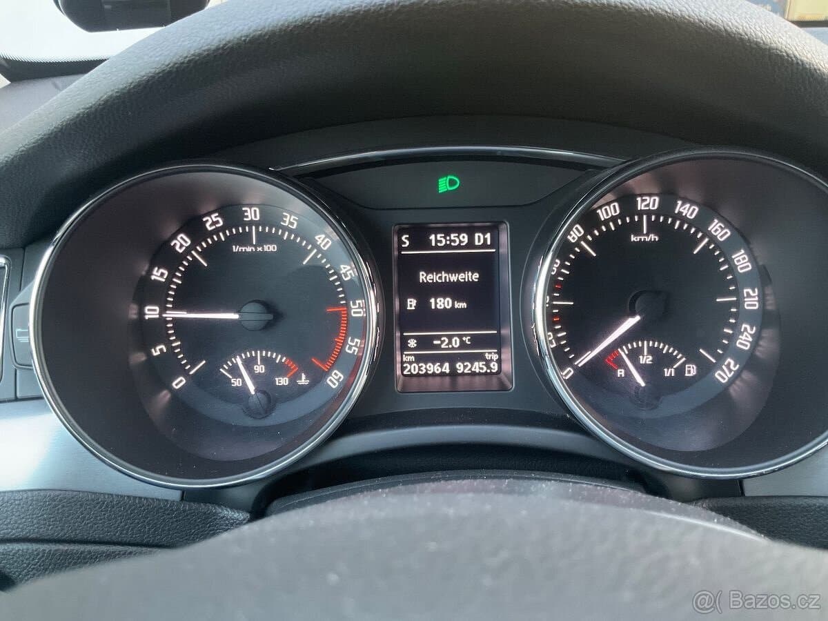 2014 Škoda SUPERB - 5