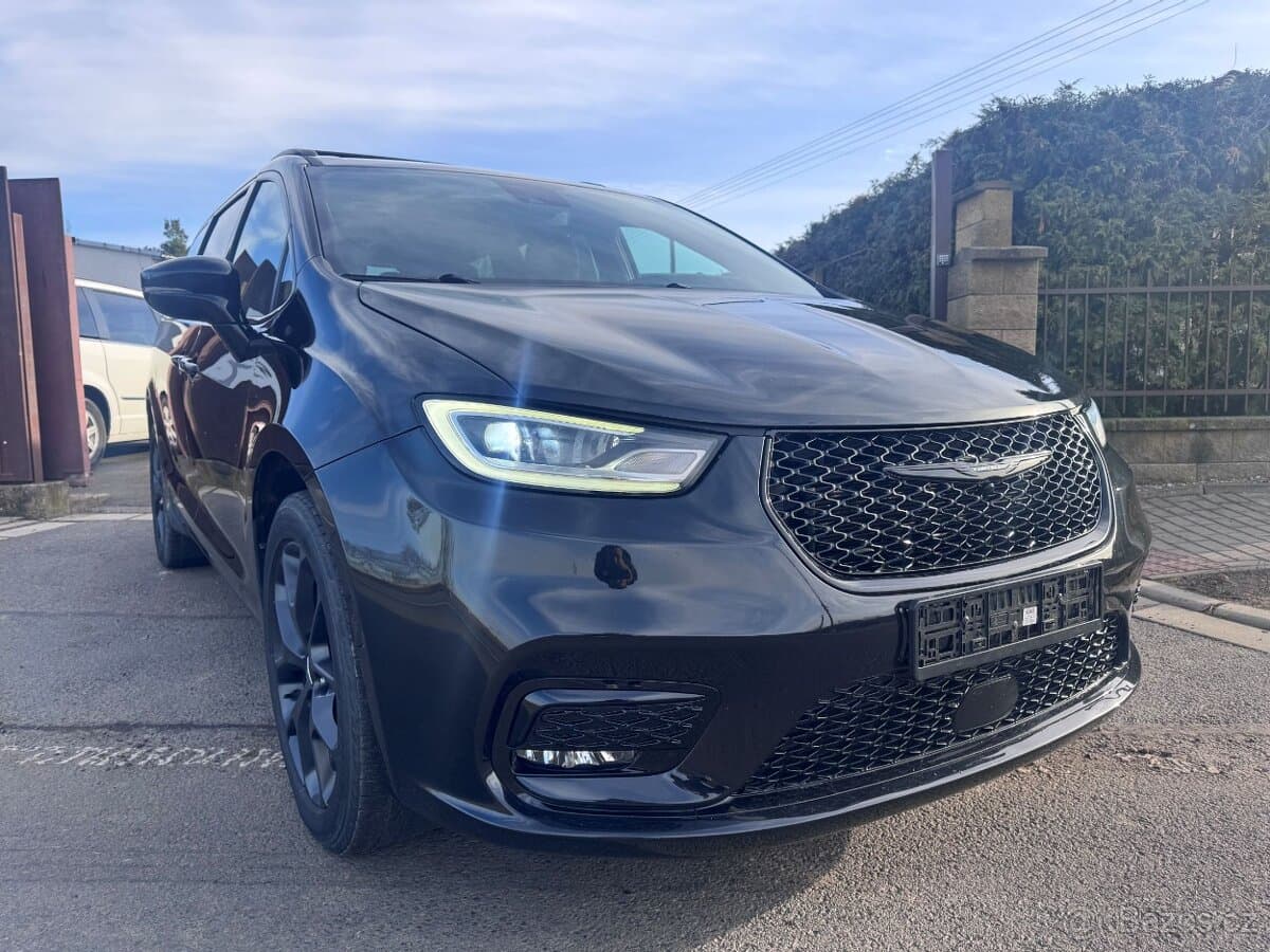 2021 Chrysler PACIFICA - 5