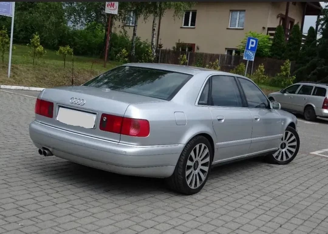 2002 Audi A8 - 5