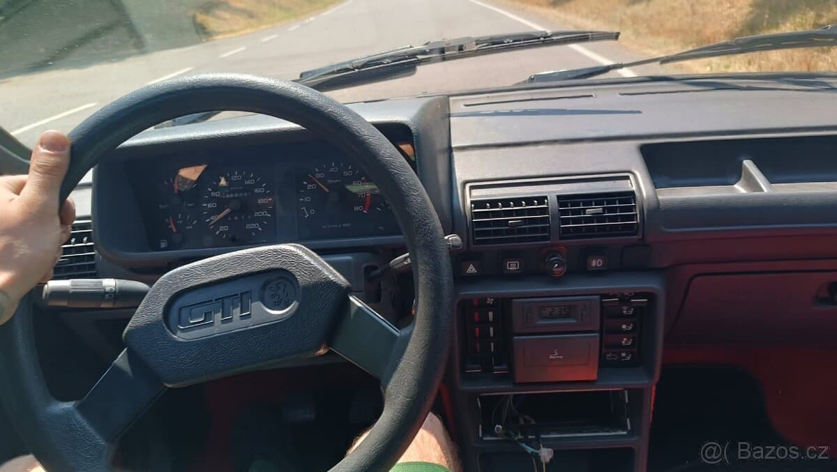 1986 Peugeot 205 - 5