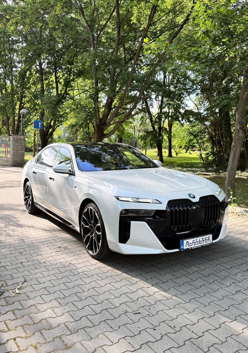 2023 BMW OSTATNÍ - 5