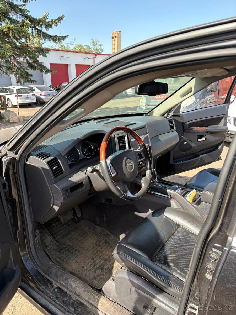 2008 Jeep CHEROKEE - 5
