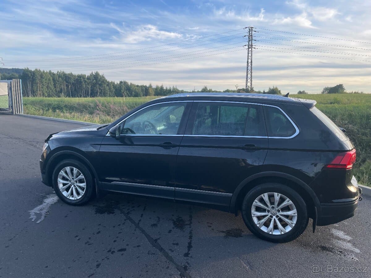 Volkswagen TIGUAN - 5