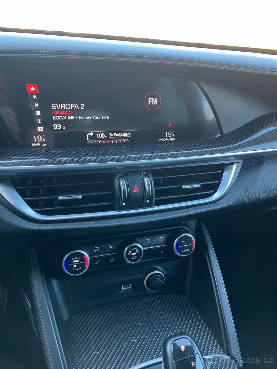 Alfa Romeo STELVIO - 5