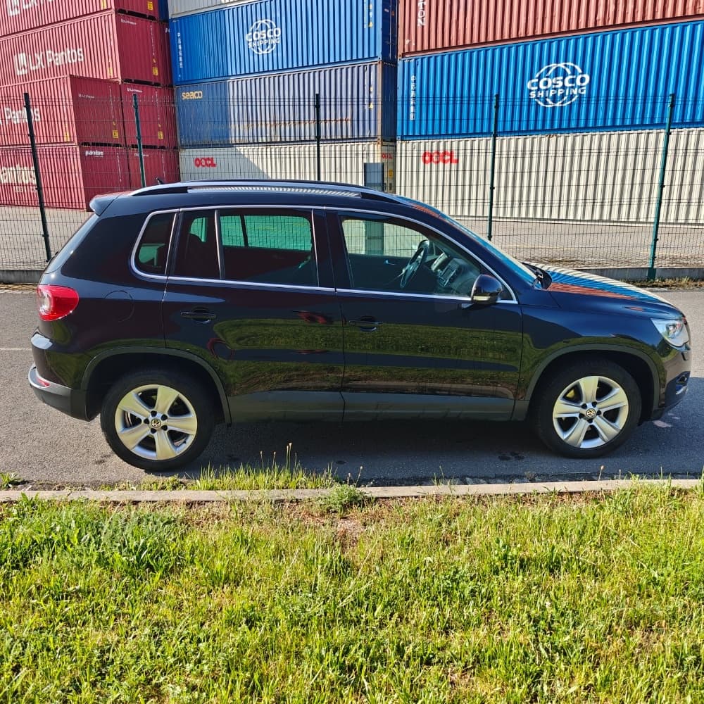 2010 Volkswagen TIGUAN - 5