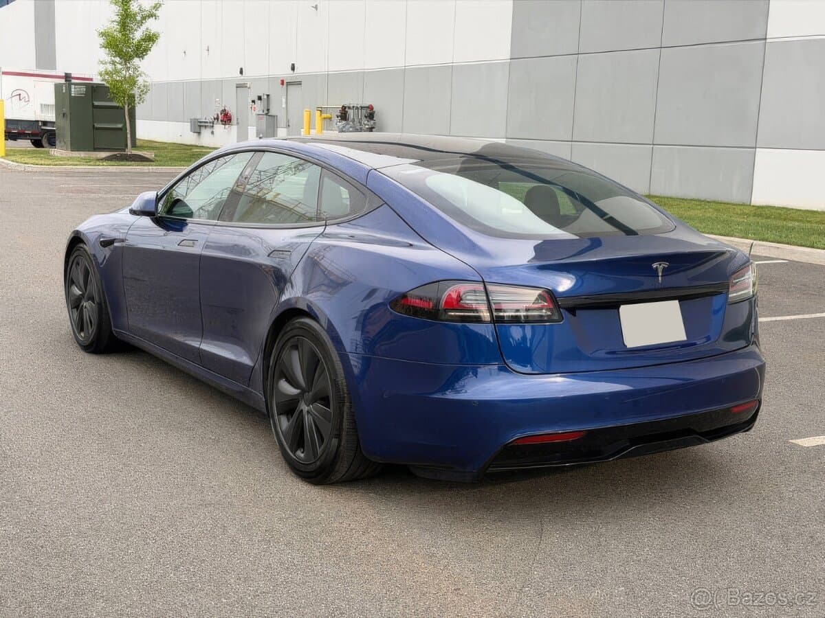 2022 Tesla MODEL S - 5