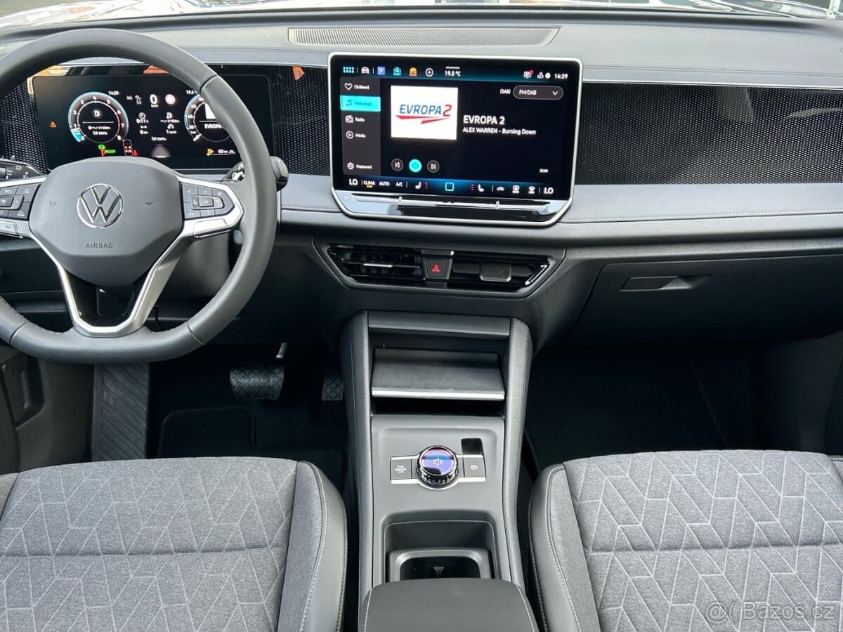Volkswagen TIGUAN - 5