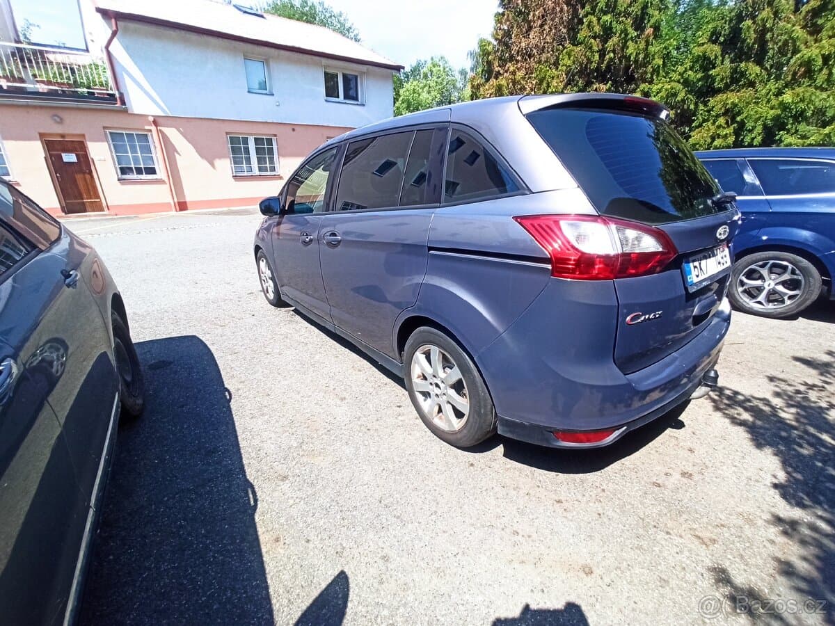2011 Ford C-MAX - 5