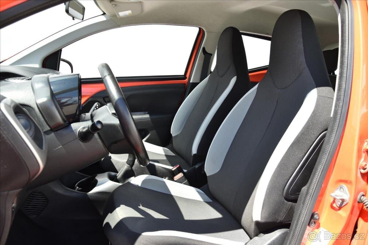 2015 Toyota AYGO - 5