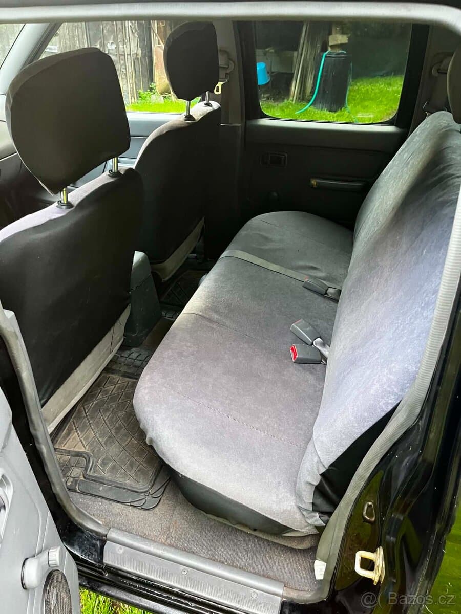 2002 Nissan NAVARA - 5