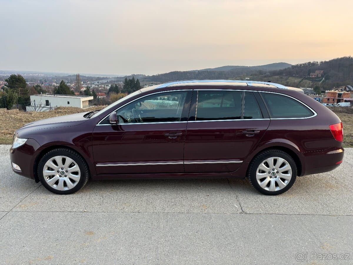 2010 Škoda SUPERB - 5