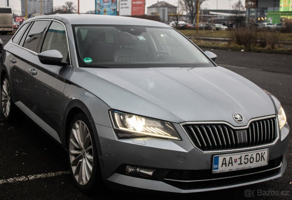 2019 Škoda SUPERB - 5