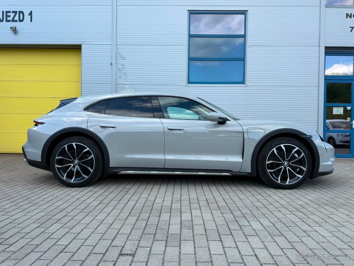 2021 Porsche TAYCAN - 5