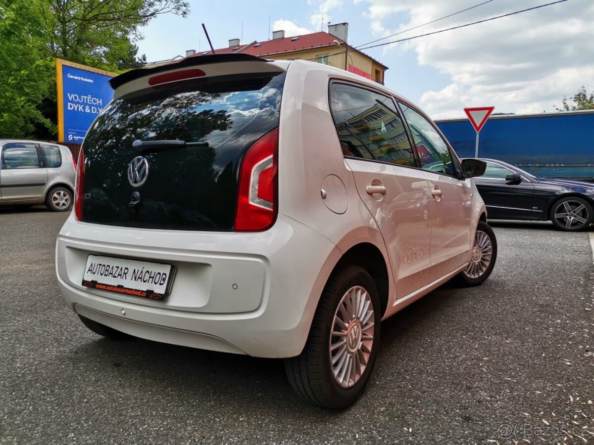 2014 Volkswagen UP! - 5