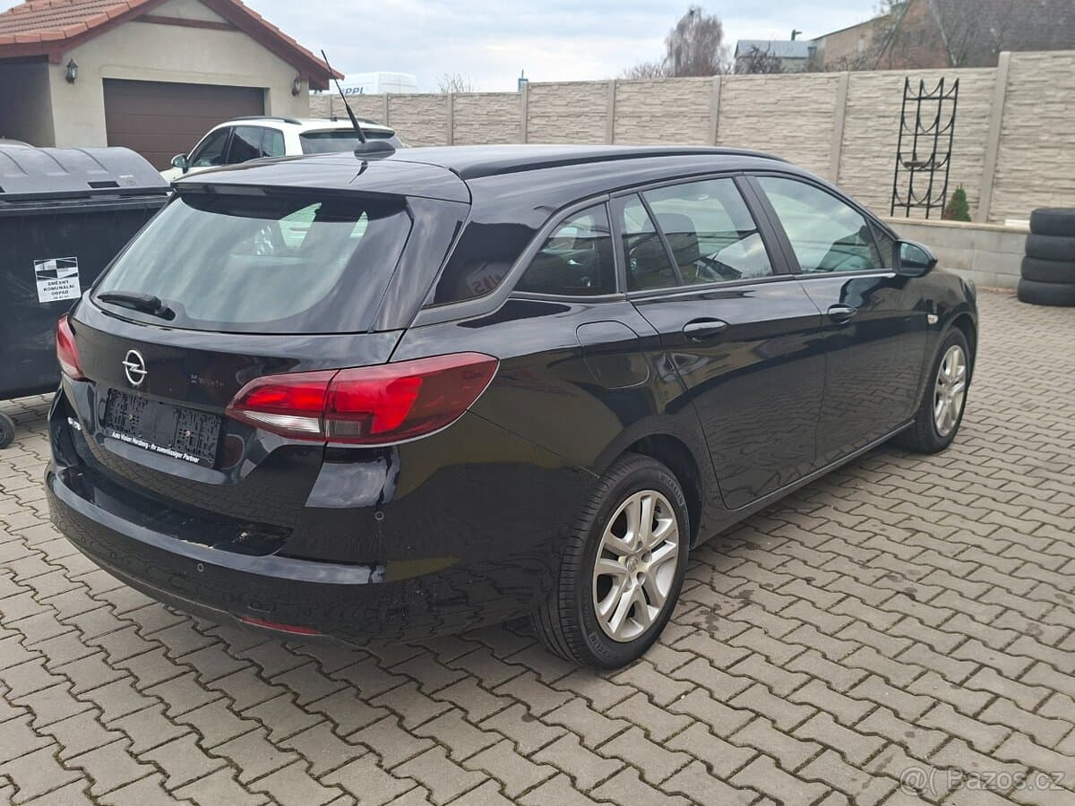 2022 Opel ASTRA - 5