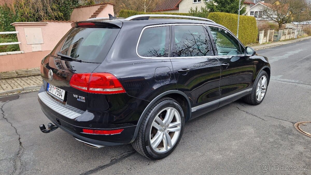 2010 Volkswagen TOUAREG - 5