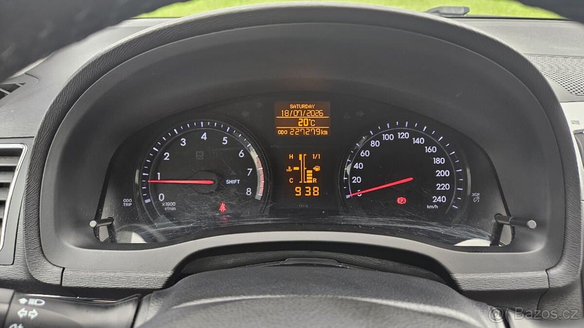 2013 Toyota AVENSIS - 5