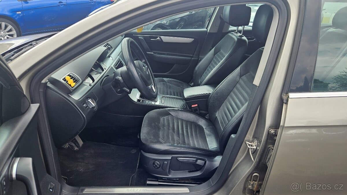 2013 Volkswagen PASSAT - 5