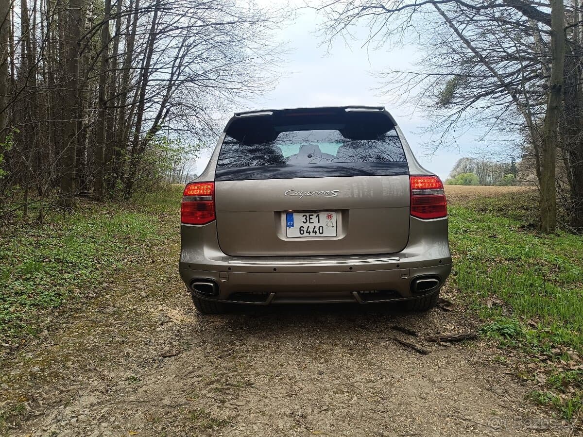 2004 Porsche CAYENNE - 5