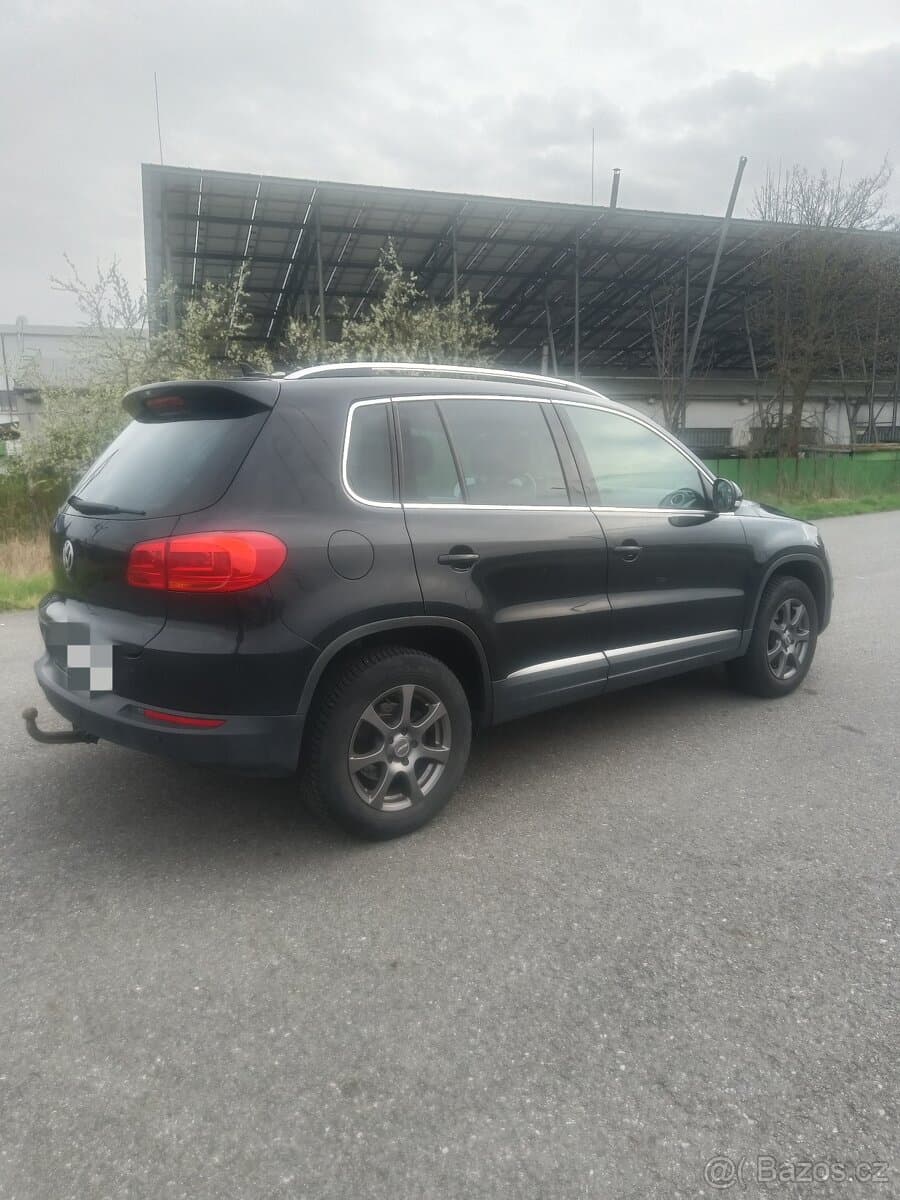 2012 Volkswagen TIGUAN - 5