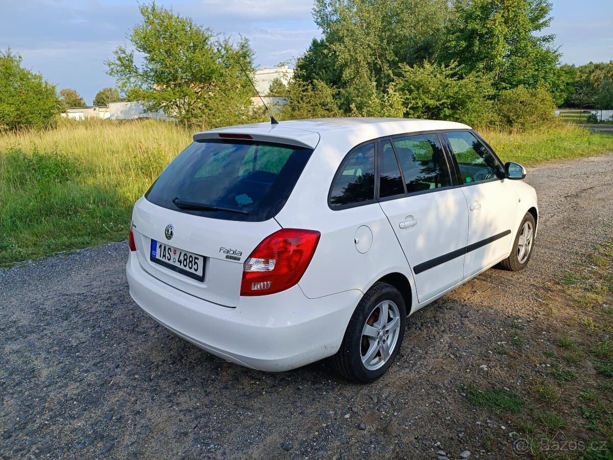 2010 Škoda FABIA - 5