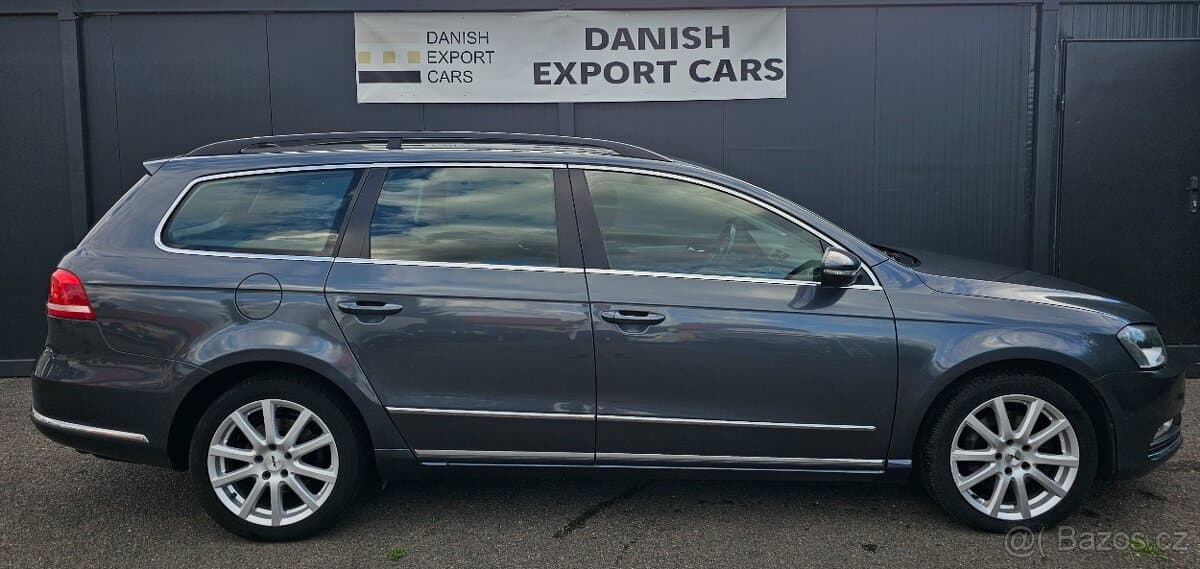 2011 Volkswagen PASSAT - 5