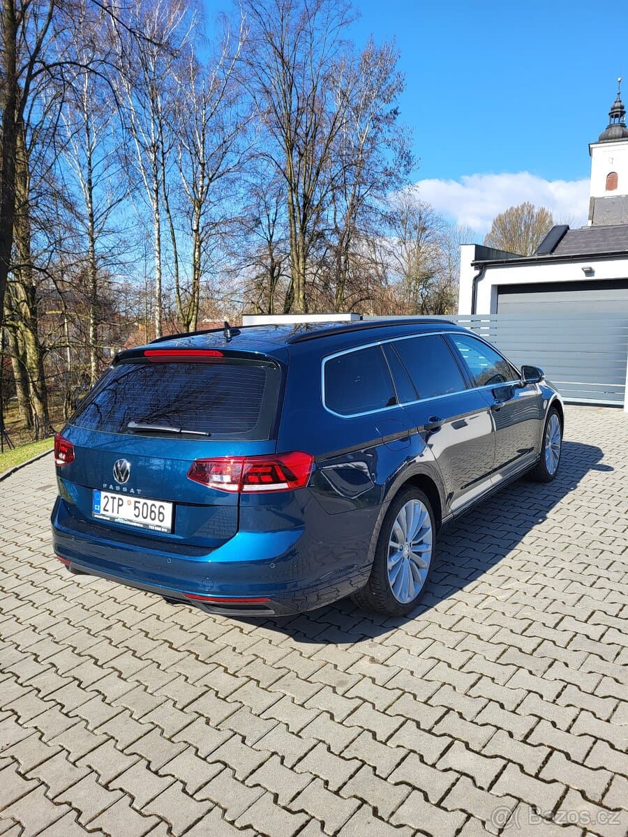 2021 Volkswagen PASSAT - 5
