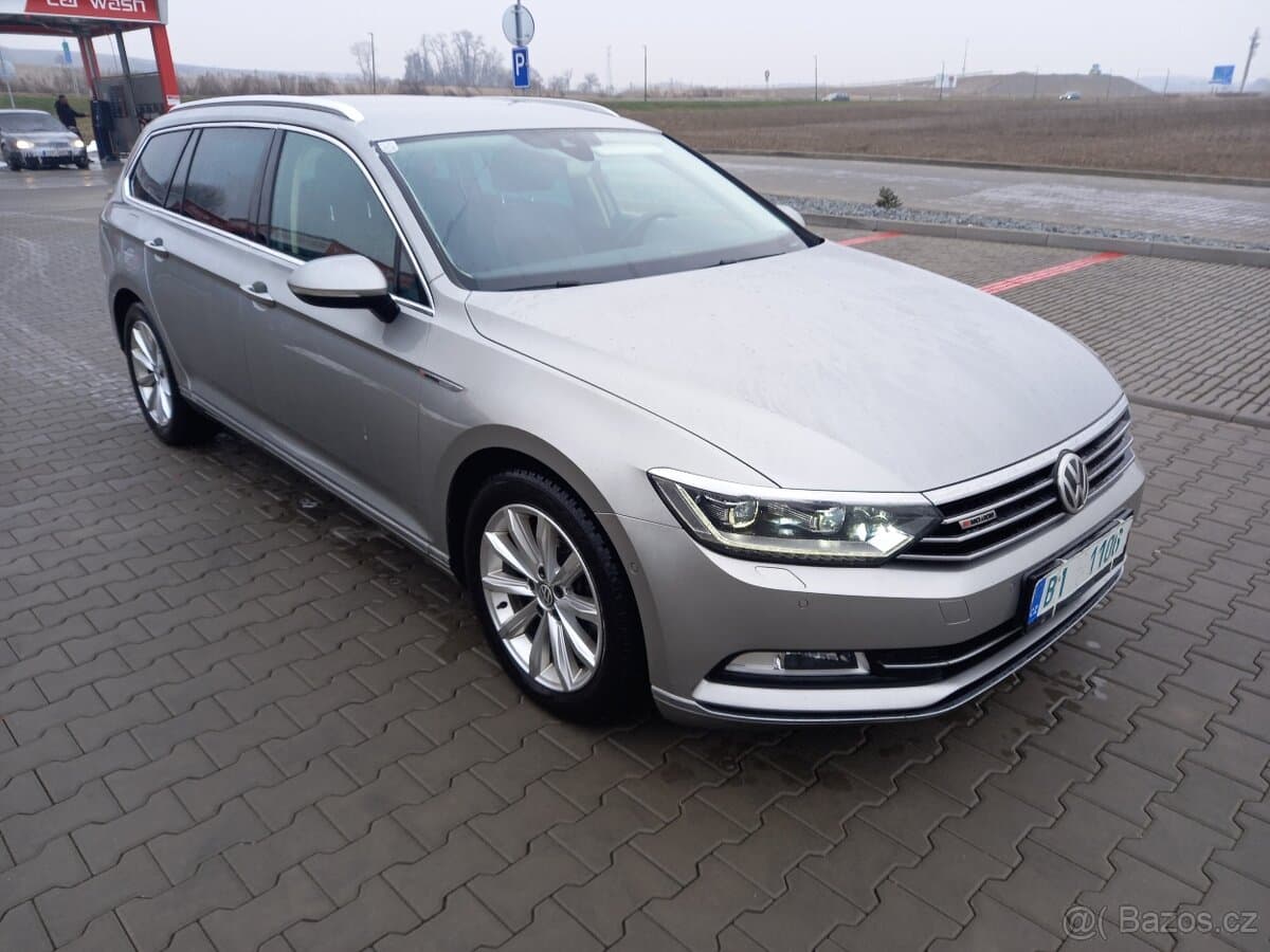 2015 Volkswagen PASSAT - 5