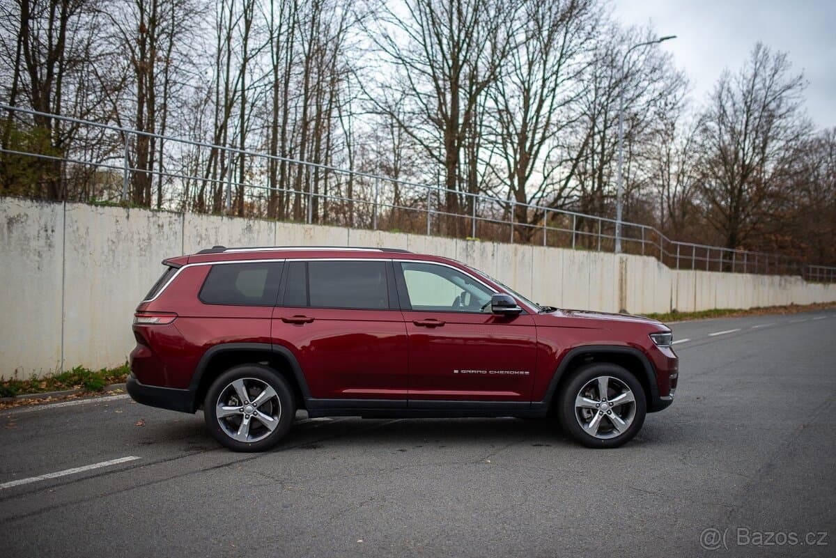 2021 Jeep CHEROKEE - 5