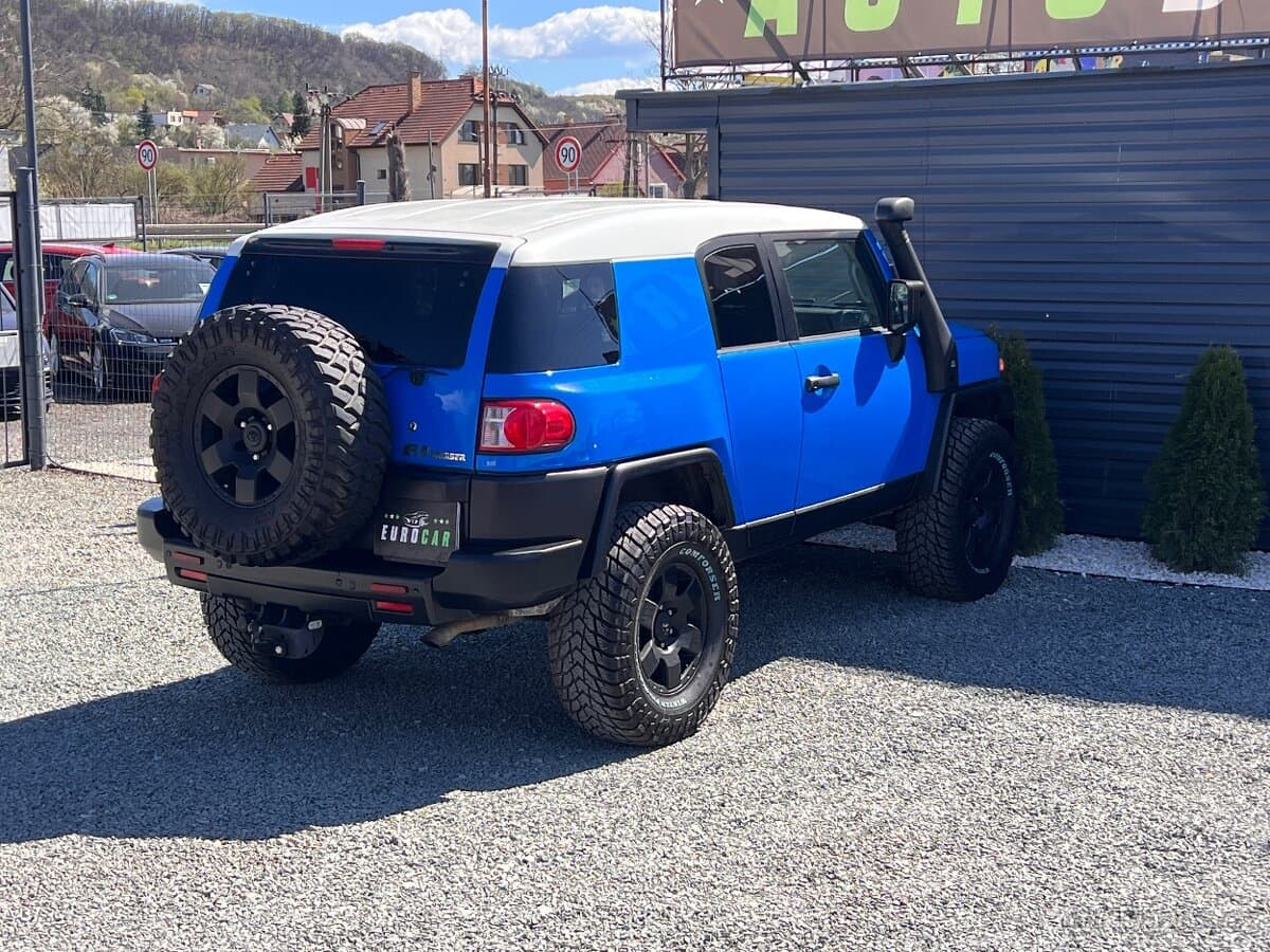 2008 Toyota FJ - 5