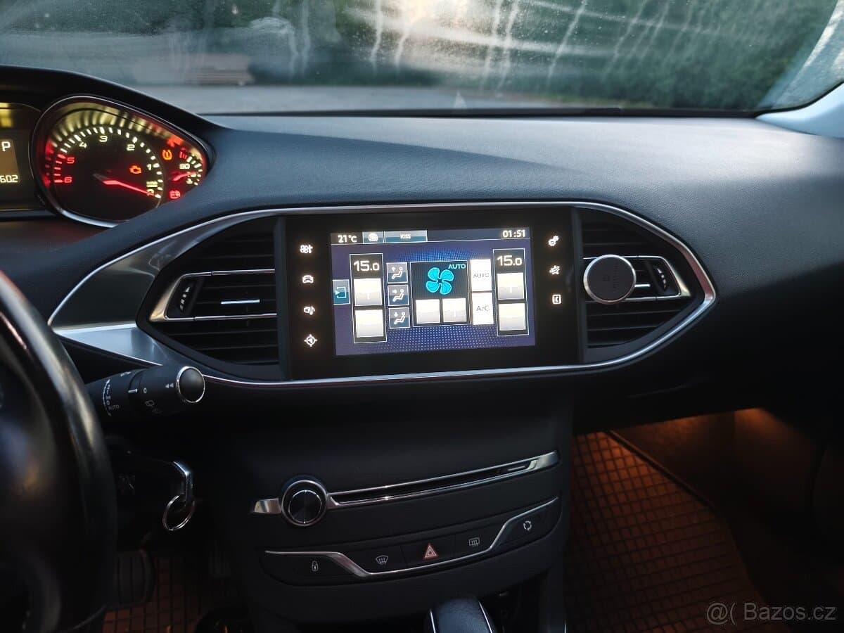 2016 Peugeot 308 - 5
