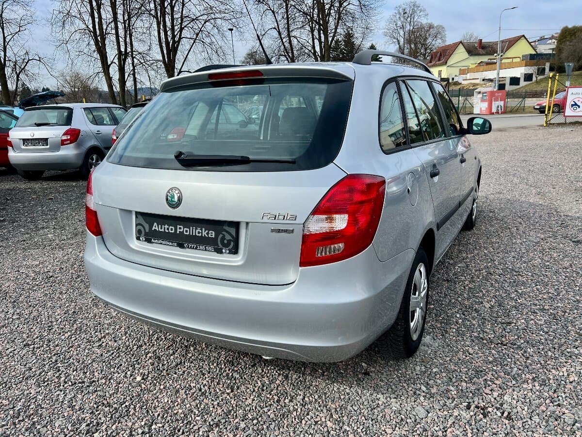 2011 Škoda FABIA - 5