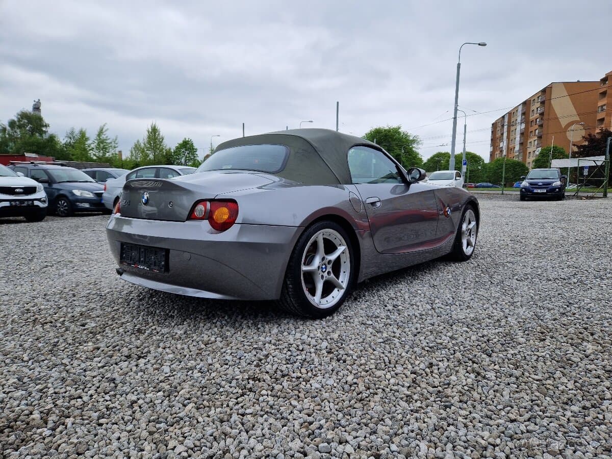 2004 BMW Z4 - 5