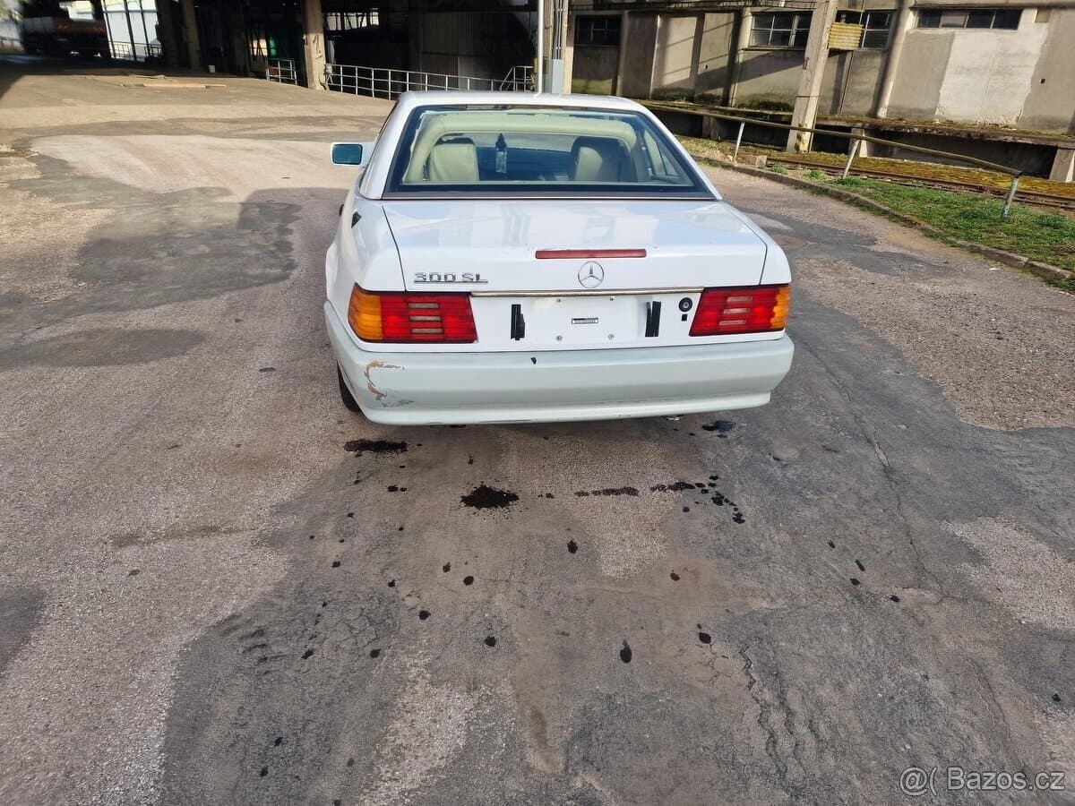 1990 Mercedes-Benz SL - 5