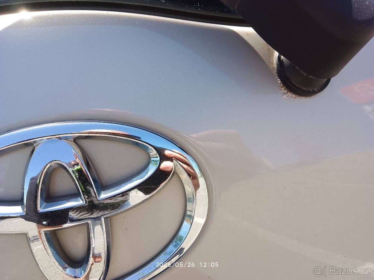 2010 Toyota YARIS - 5
