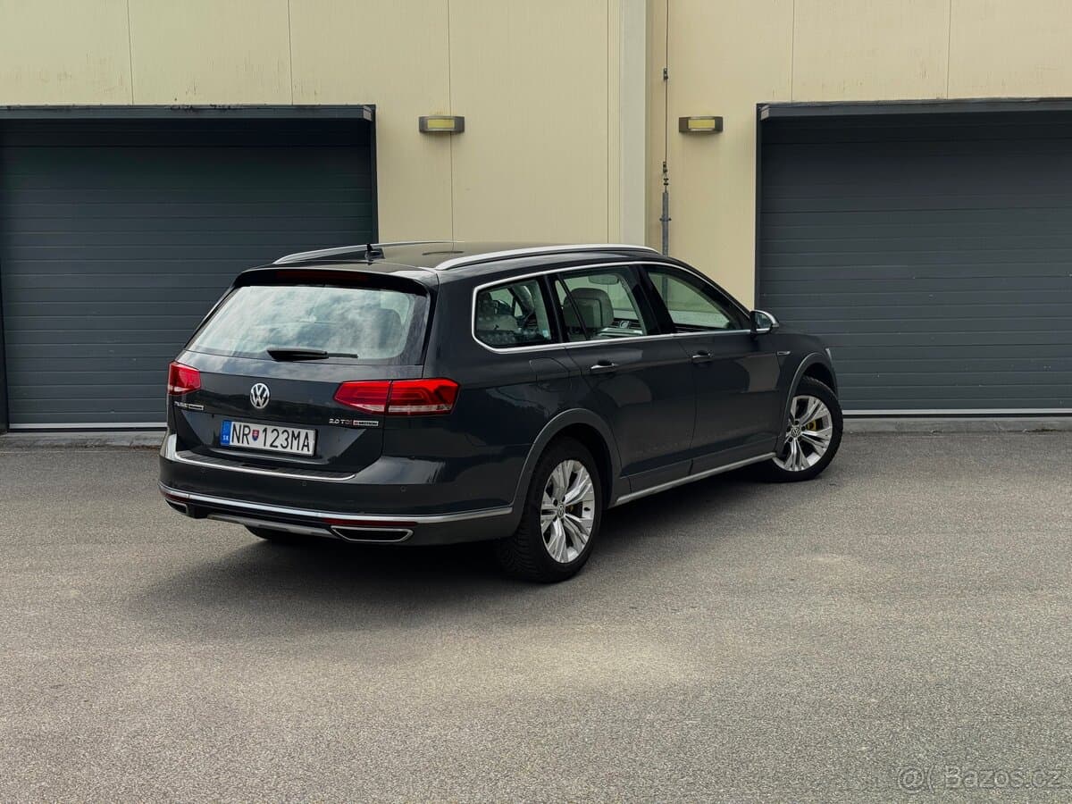 2016 Volkswagen PASSAT - 5