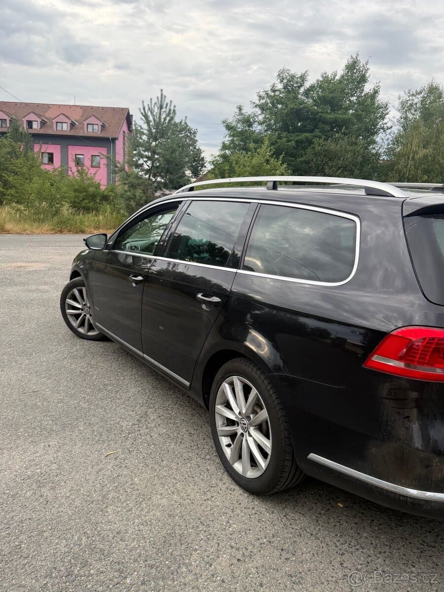 2013 Volkswagen PASSAT - 5