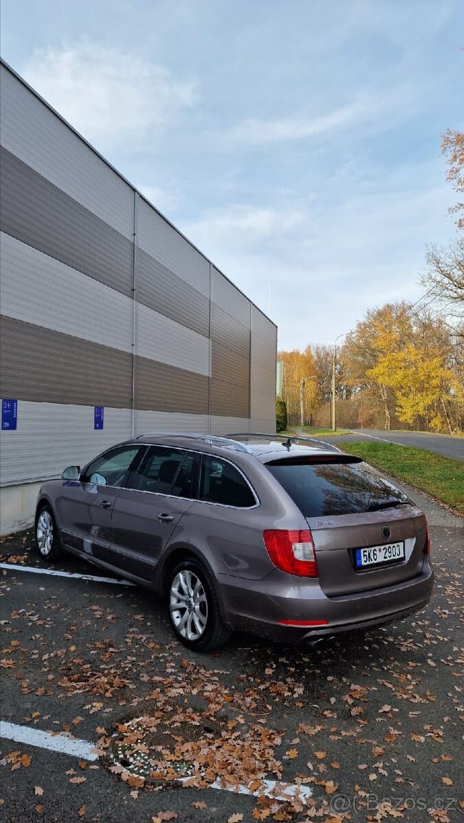 2010 Škoda SUPERB - 5