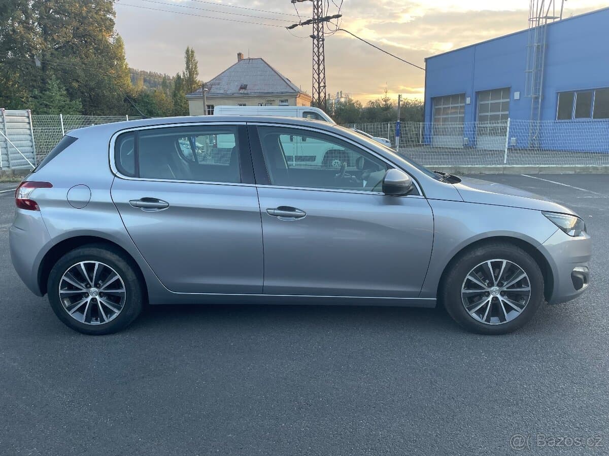 2016 Peugeot 308 - 5