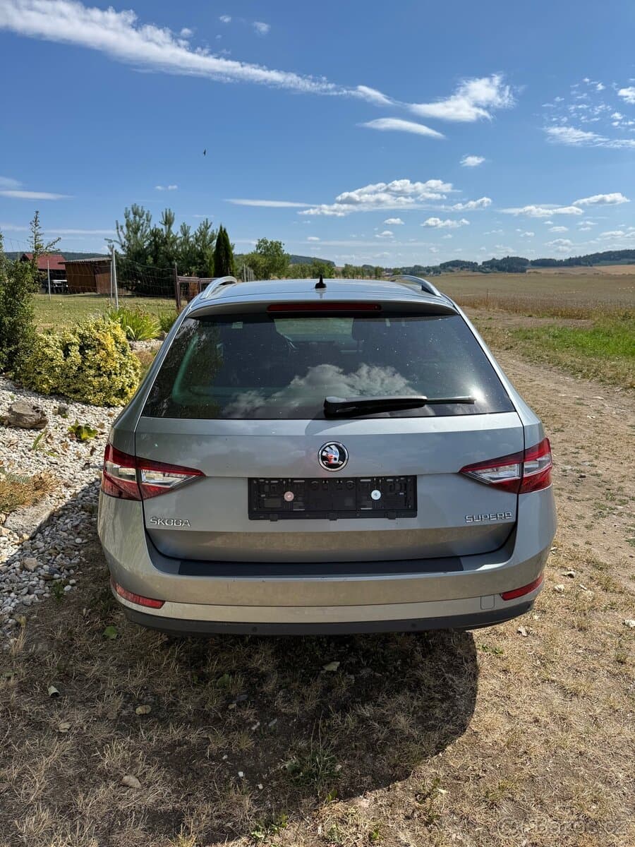 2016 Škoda SUPERB - 5
