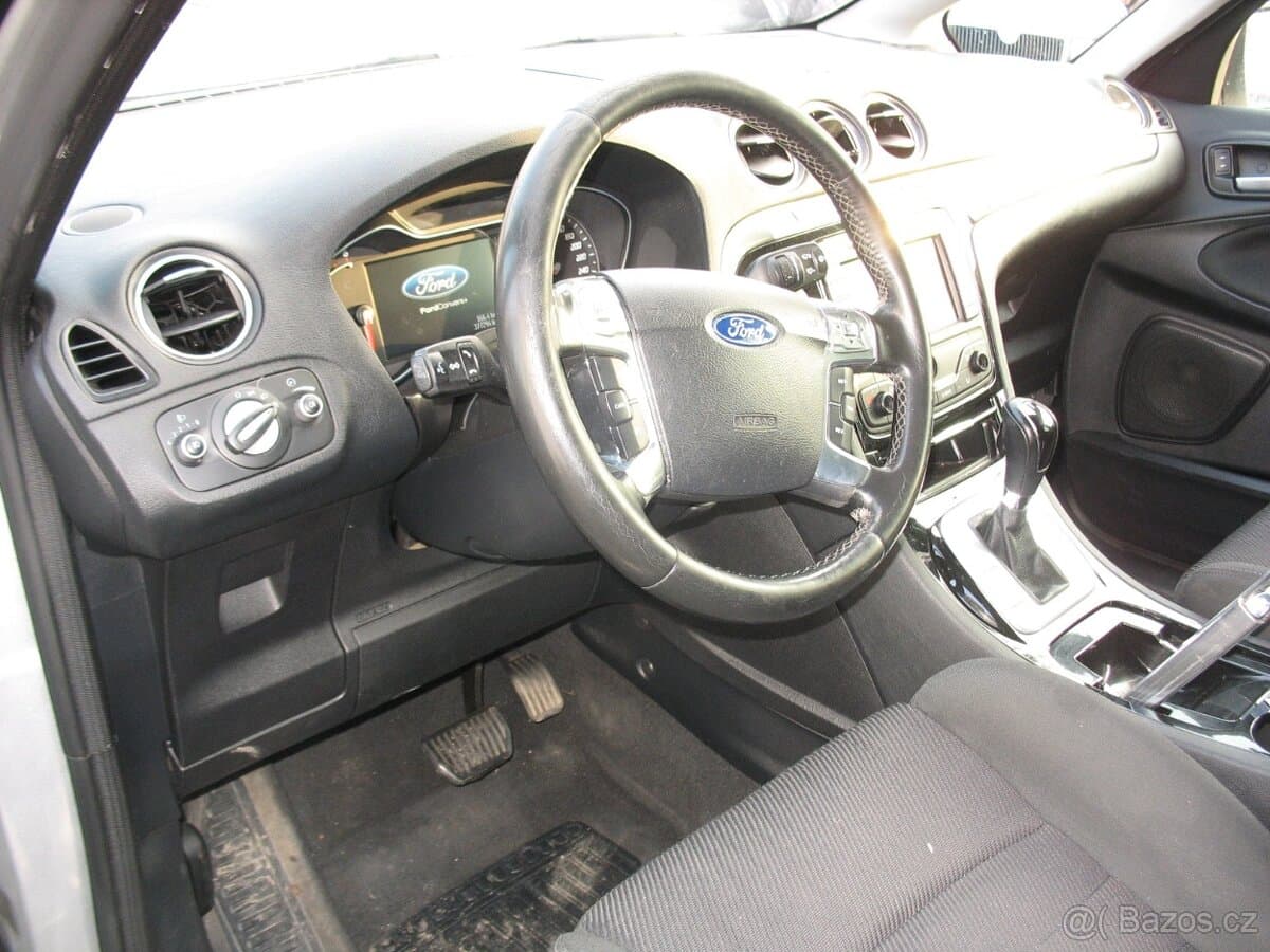 2012 Ford S-MAX - 5