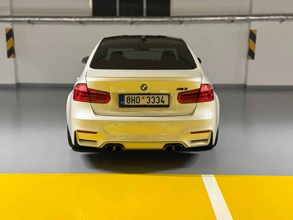 2016 BMW M3 - 5