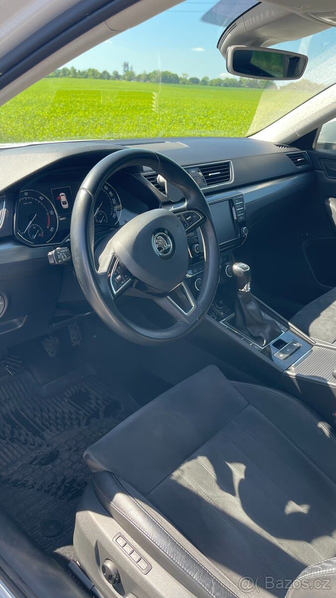 2015 Škoda SUPERB - 5
