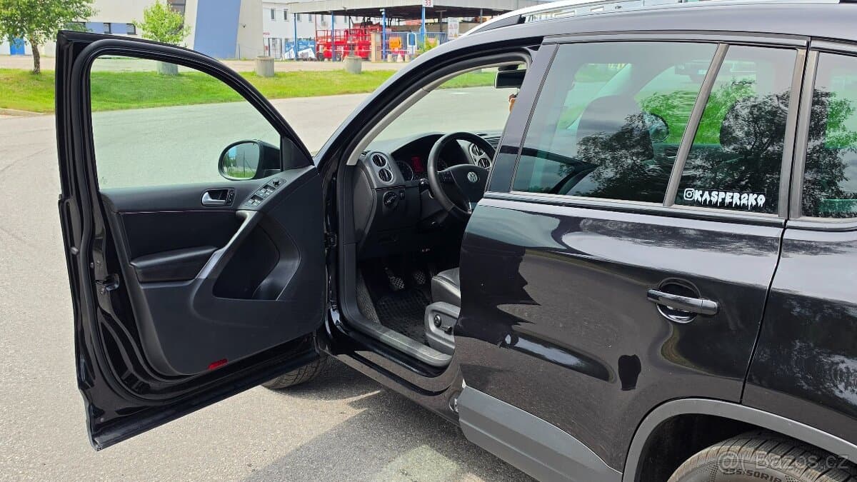 2008 Volkswagen TIGUAN - 5