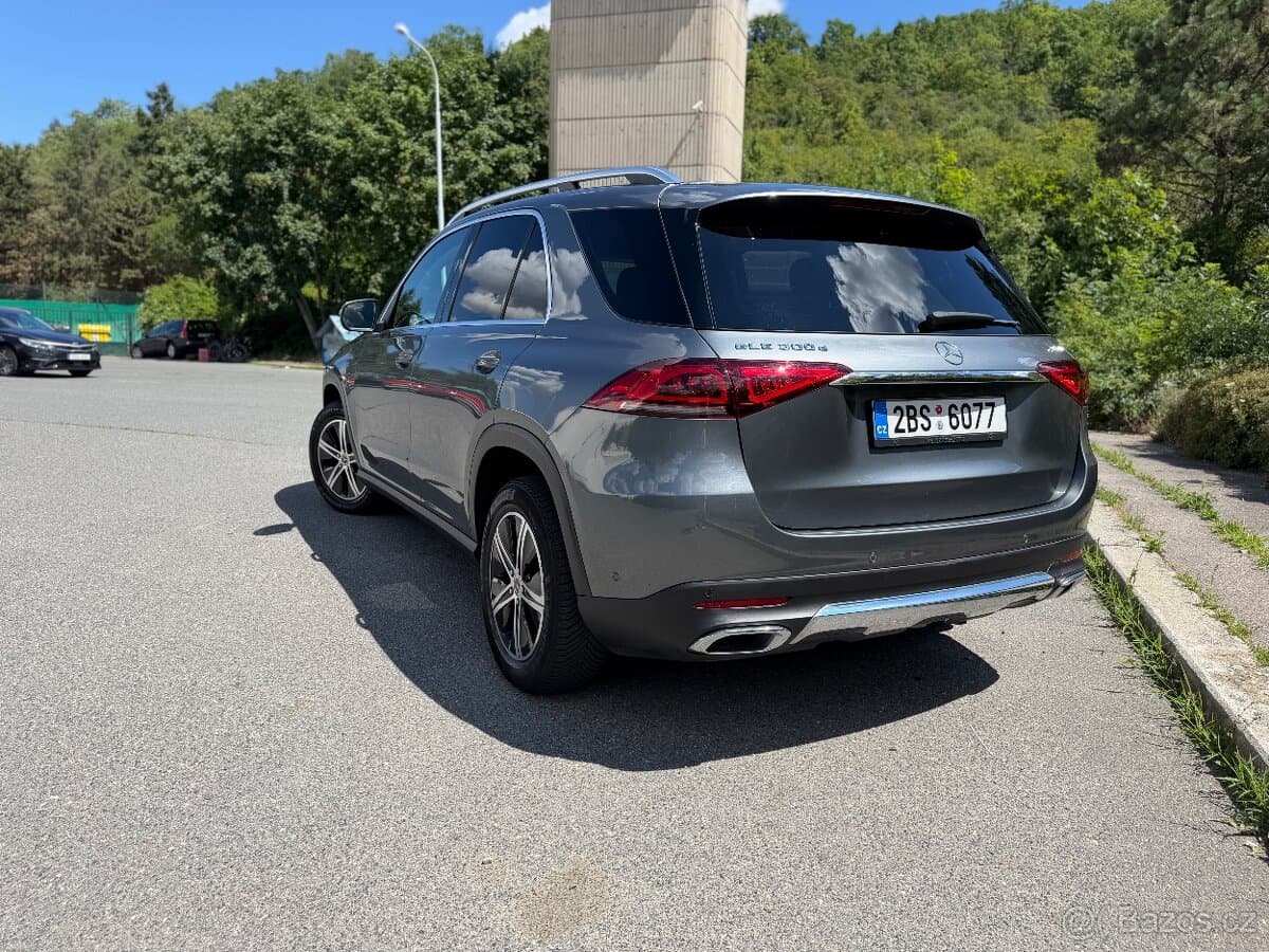Mercedes-Benz GL - 5