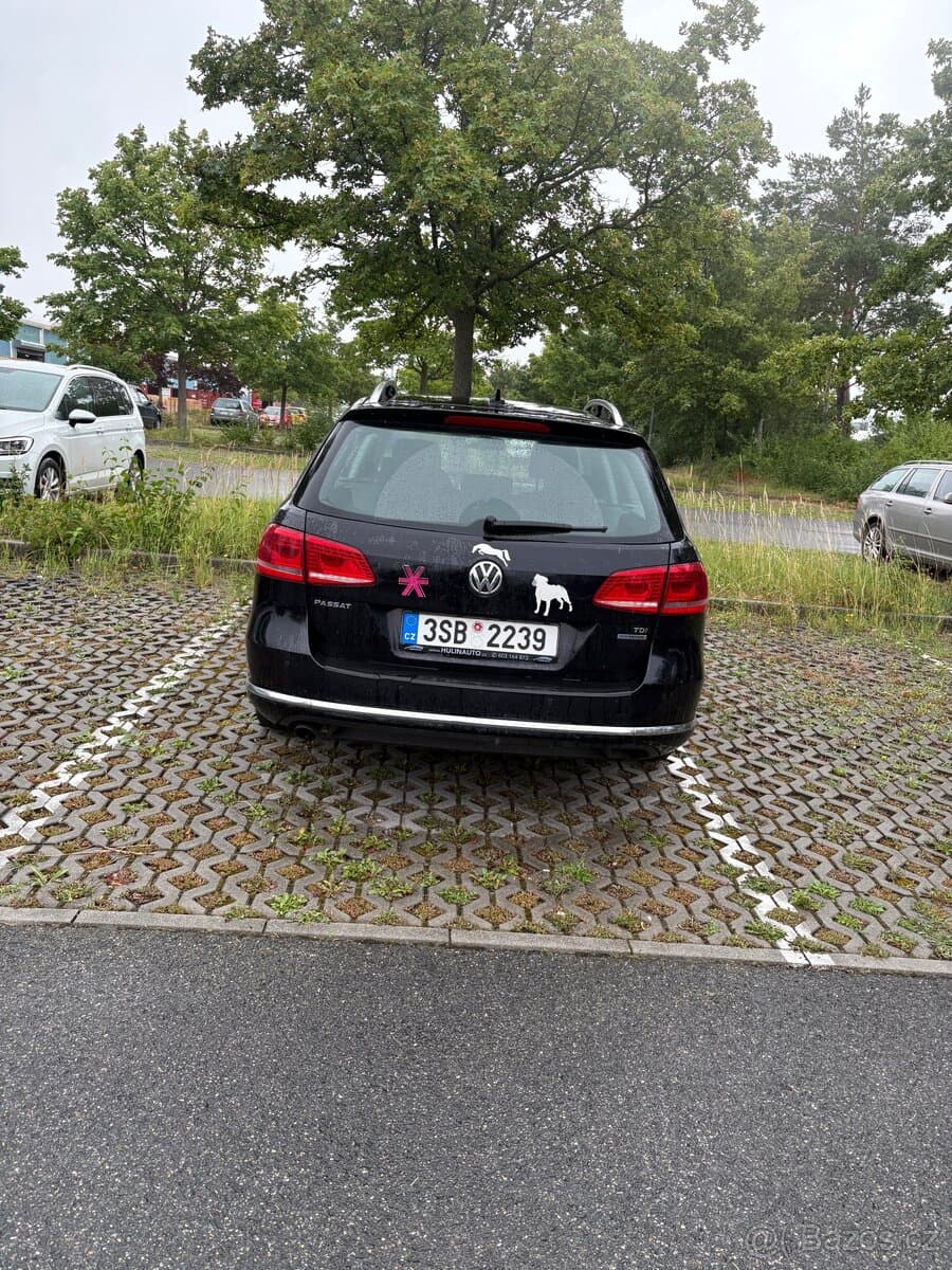 Volkswagen PASSAT - 5