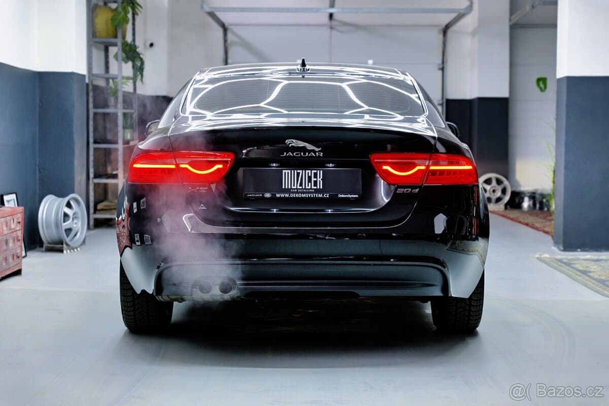 2016 Jaguar XE - 5