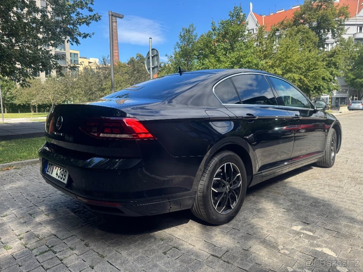 2021 Volkswagen PASSAT - 5